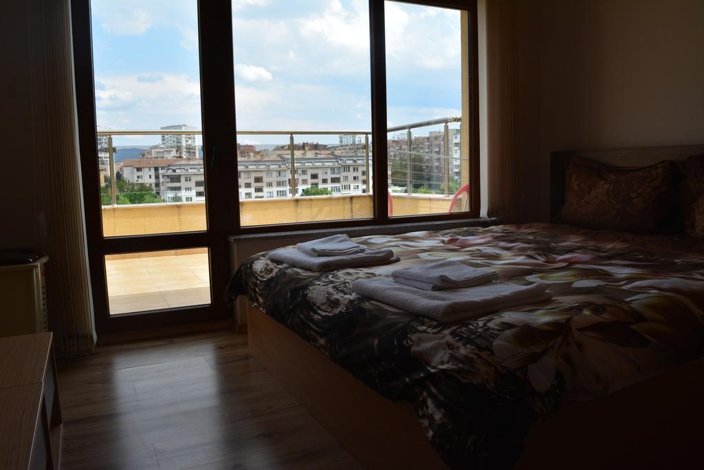 Apartment Bonne Chance โซเฟีย ภายนอก รูปภาพ